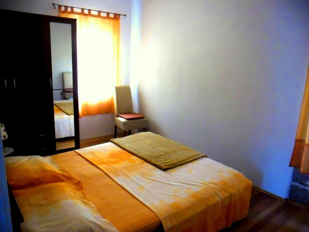 Apartments With A Parking Space Lukoran Екстер'єр фото